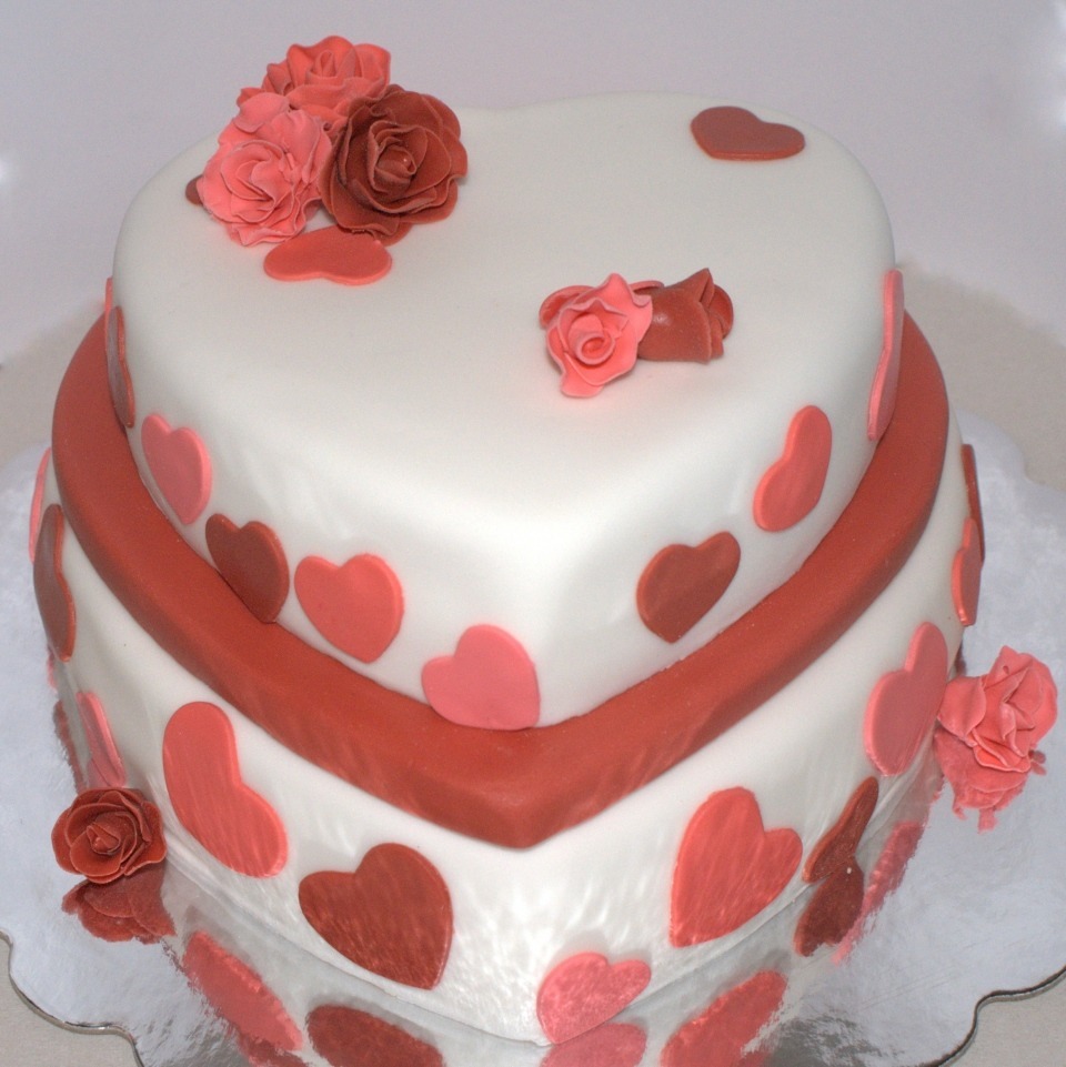 Heb Wedding Cakes