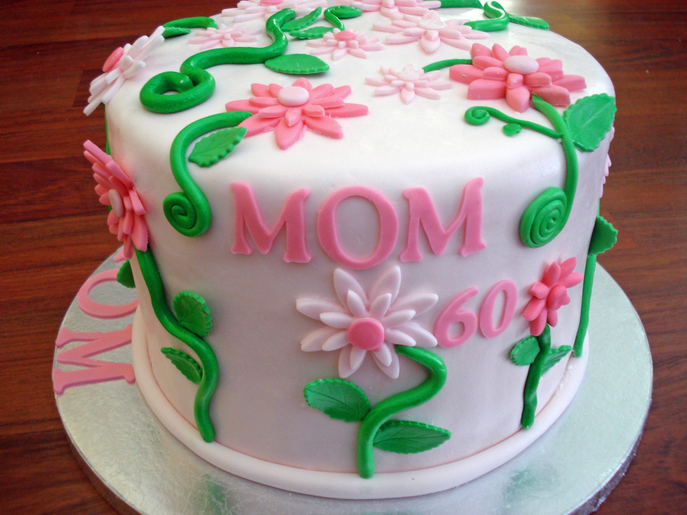 Mom's 60th birthday cake, Cake Decorating Community. helpful non helpf...